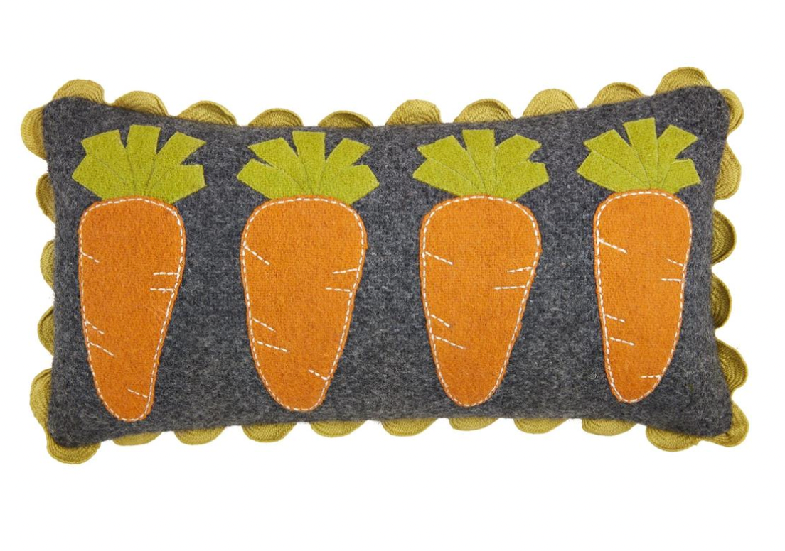 CARROT MINI FELTED WOOL PILLOW