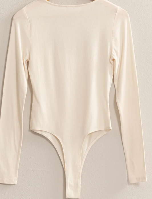 MILLIE LONG SLEEVE SWEETHEART NECK BODYSUIT