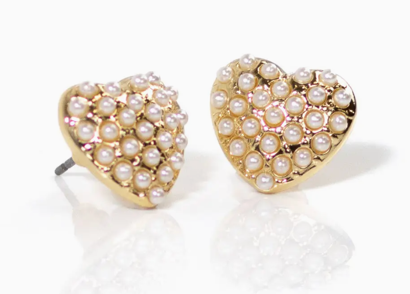 Candy Heart Pearl Stud Earrings White/Gold .5"