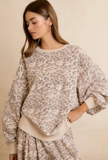 Leopard Print Relaxed Crewneck Pullover Sweatshirt