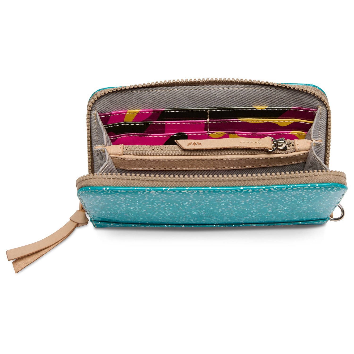 Essential Wallet, Shay