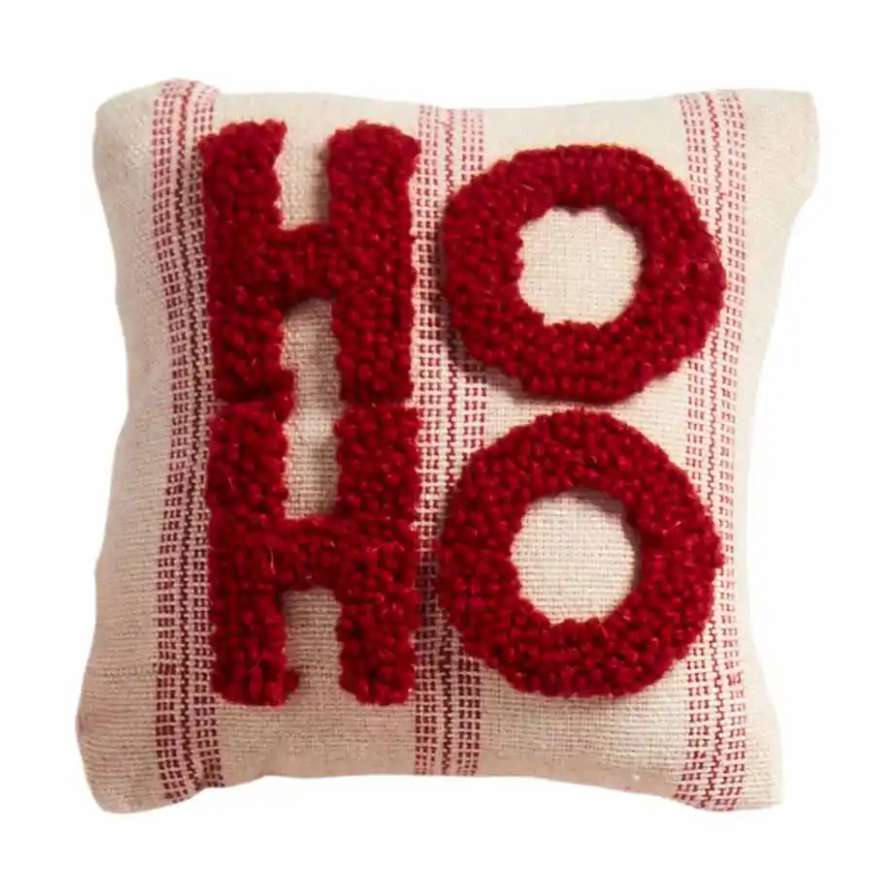 MINI HOOKED CHRISTMAS PILLOWS
